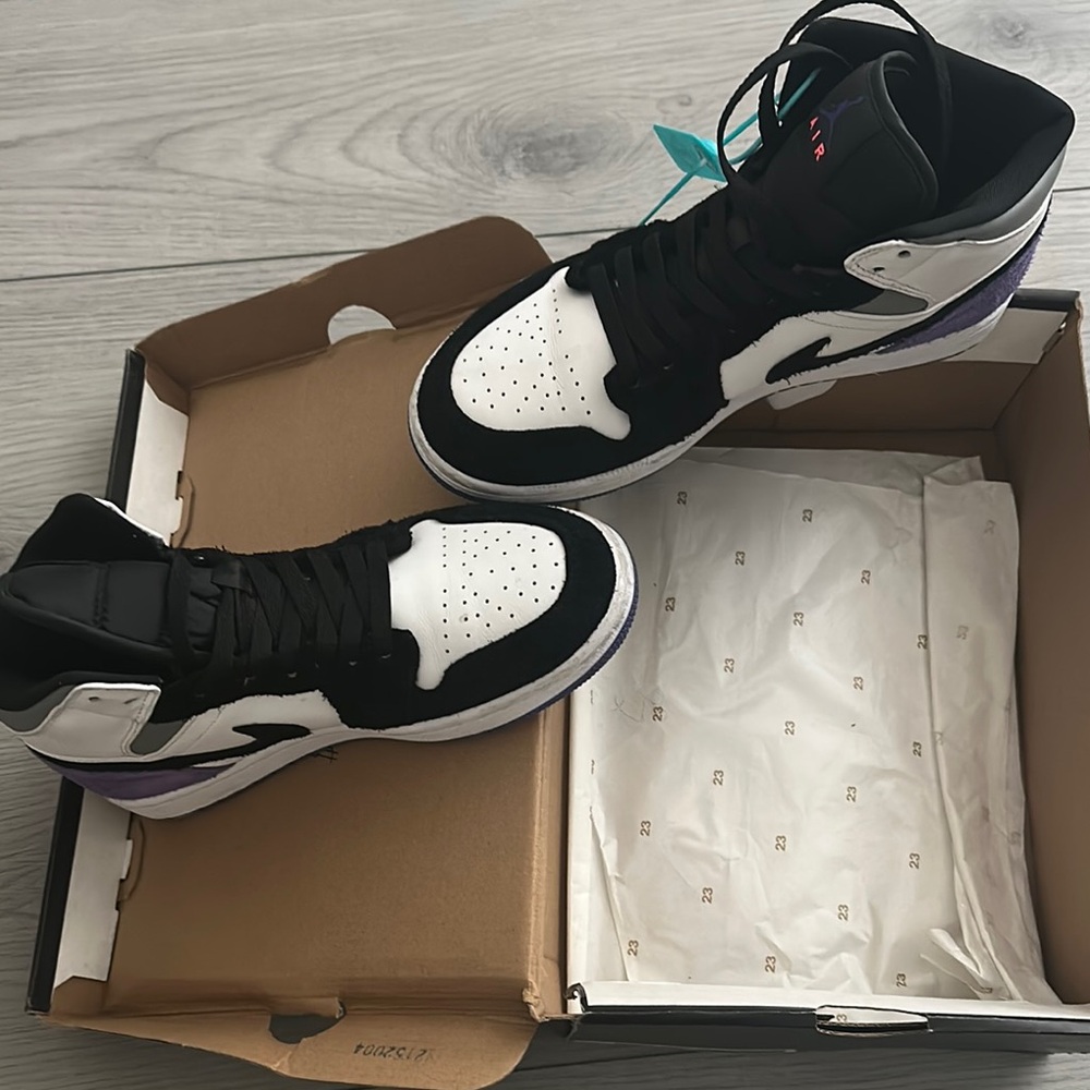 Nike Black and White High-Top Sneakers